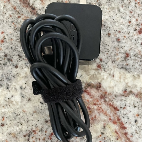 Asus 14 inch Chromebook Laptop - Picture 12 of 14